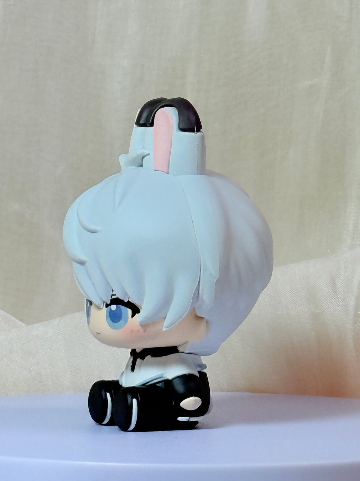 Xavier Bunny Figure “Star Bunny”