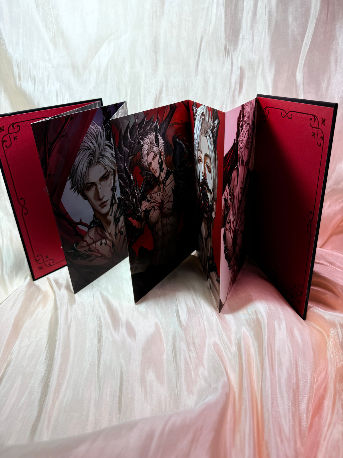 Sylus Accordion-Fold Art Book “Dragon’s Song”
