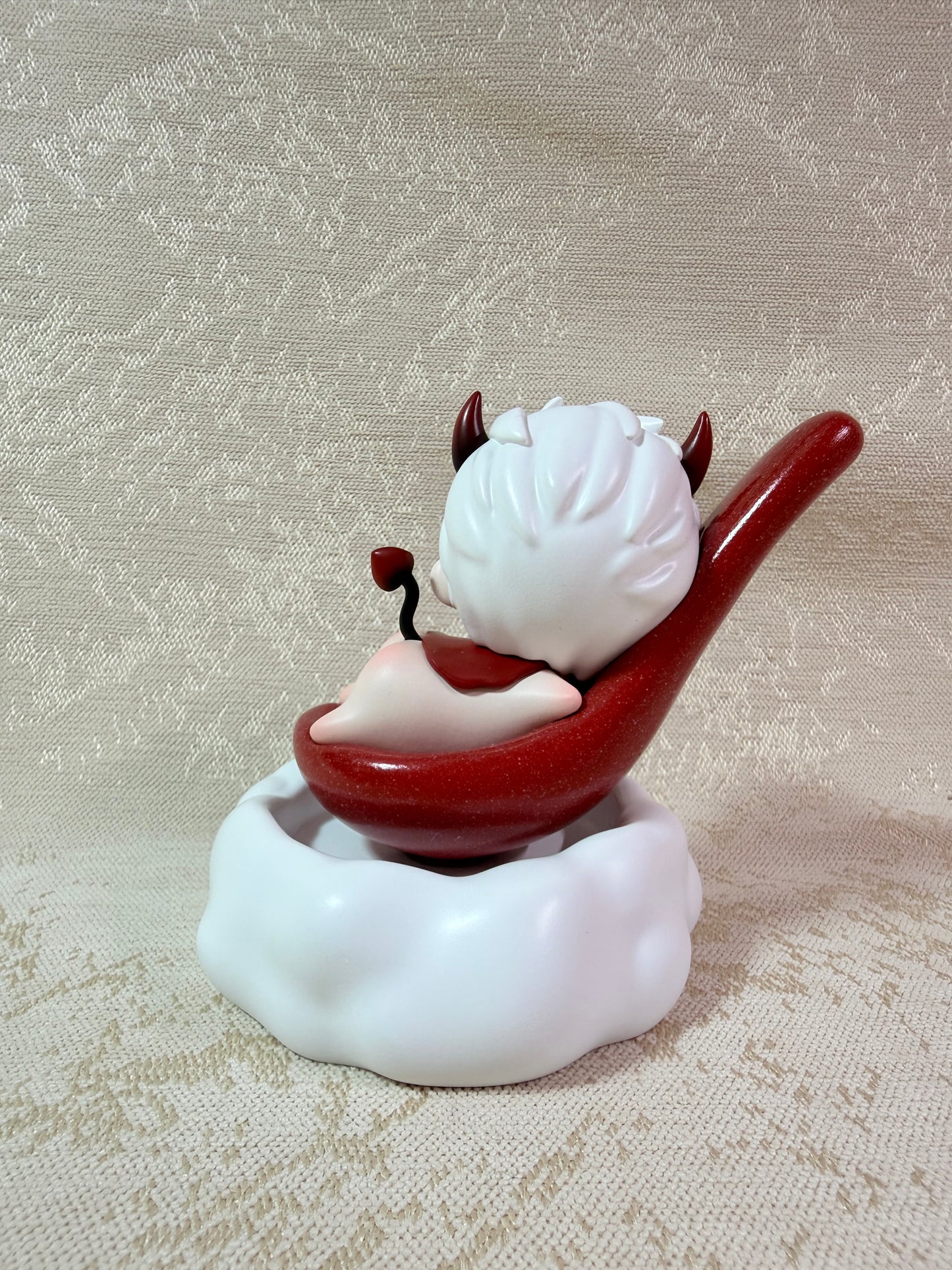 Sylus Chibi Rotating Figure